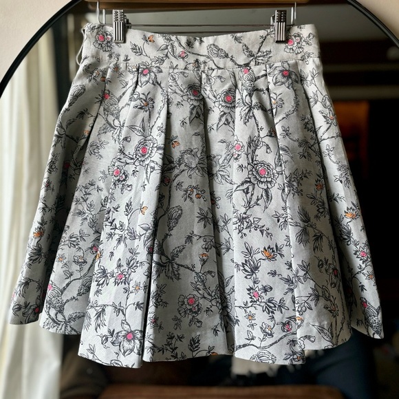 ALICE + OLIVIA | BNWT linen floral skirt | size 6 - Picture 6 of 8